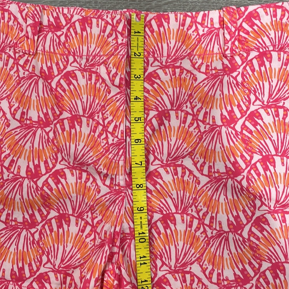 Vineyard Vines Pink and Orange Shell Print Women’s Shorts - Picture 11 of 16